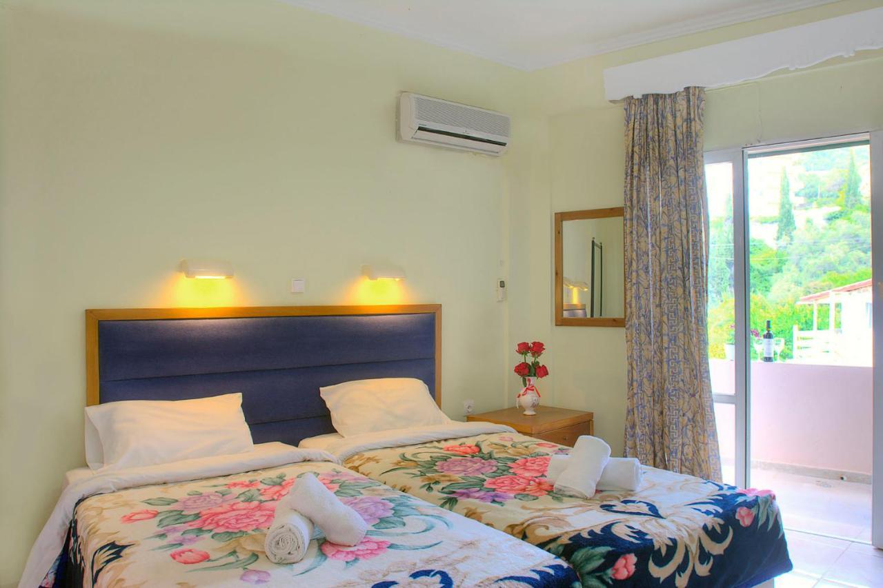 Delphi Appart hôtel Agios Gordios (Corfu)