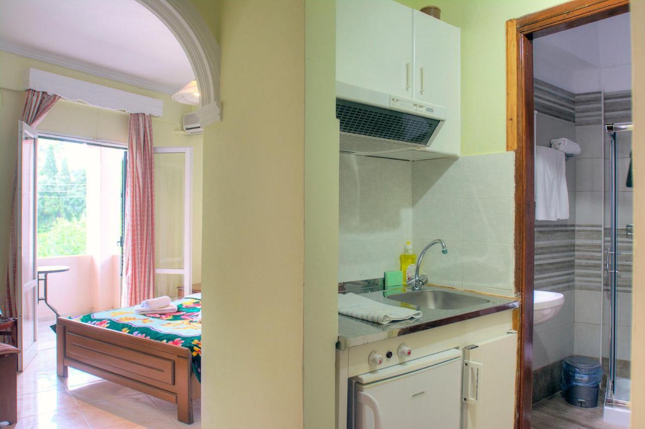 Delphi Appart hôtel Agios Gordios (Corfu)
