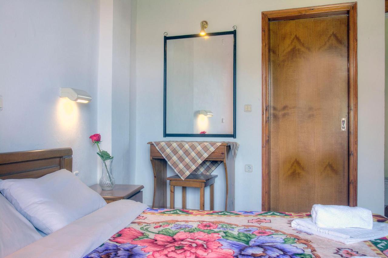 Delphi Appart hôtel Agios Gordios (Corfu)